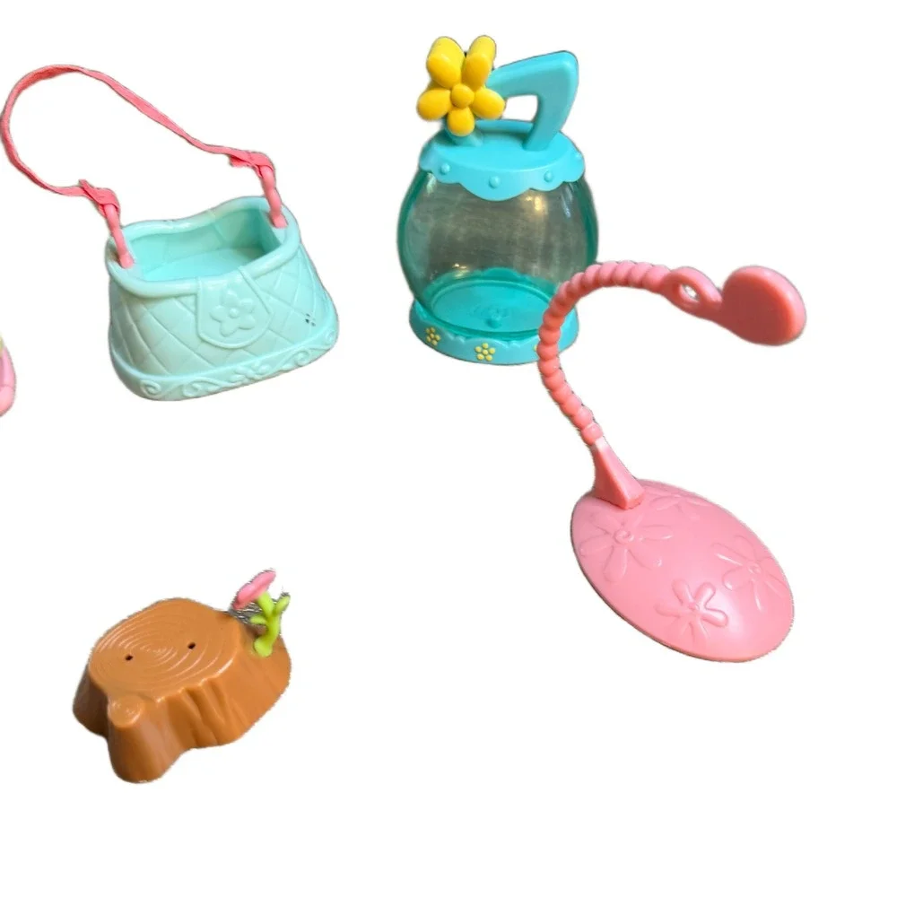 Hasbro‎ Littlest Pet Shop LPS Accessory Lot Carrier Purse Terrarium Tree Stump